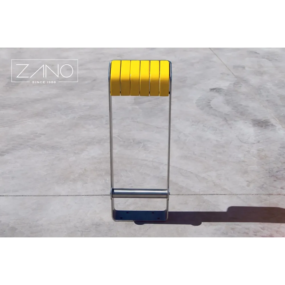 Reliq Stool