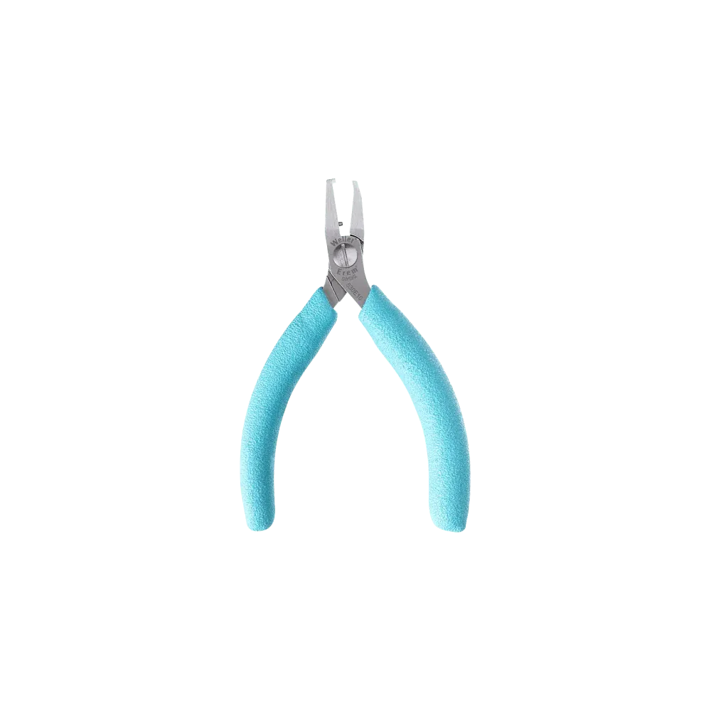 Distance cutter cuts copper wire to a length of 1.0 mm