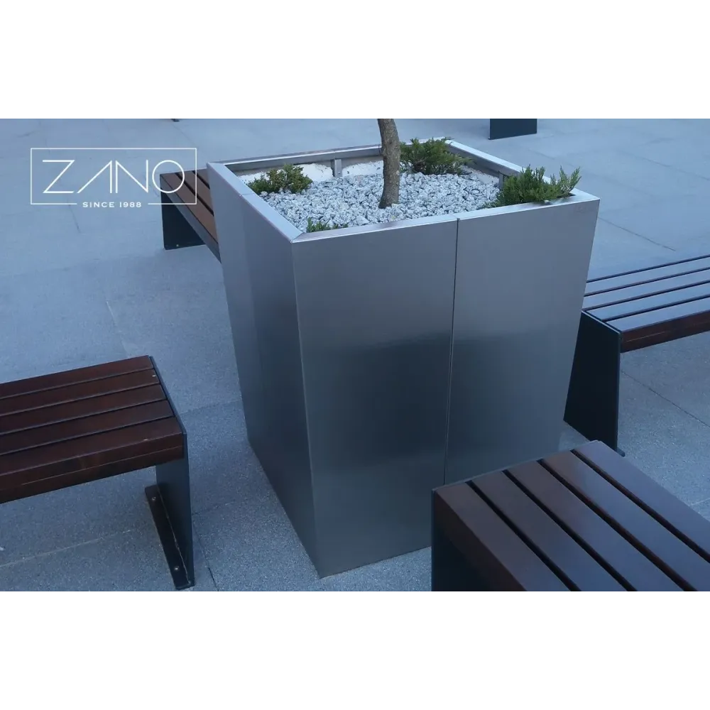 Tulip Planter