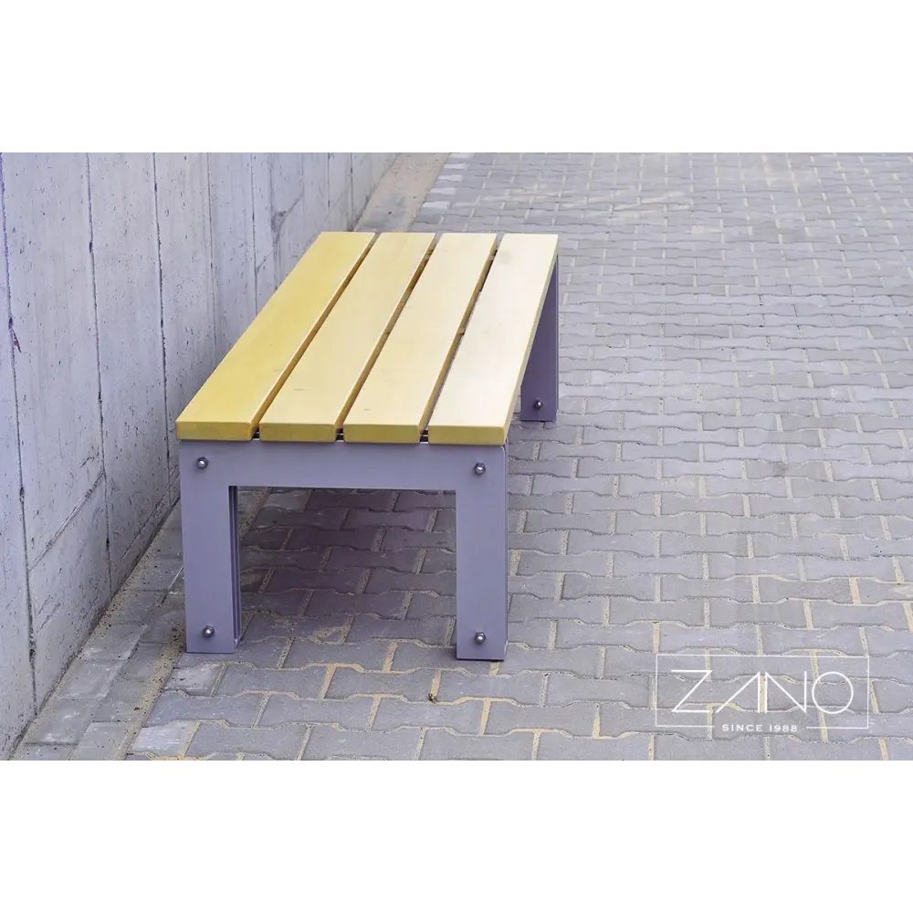 Tristad Bench