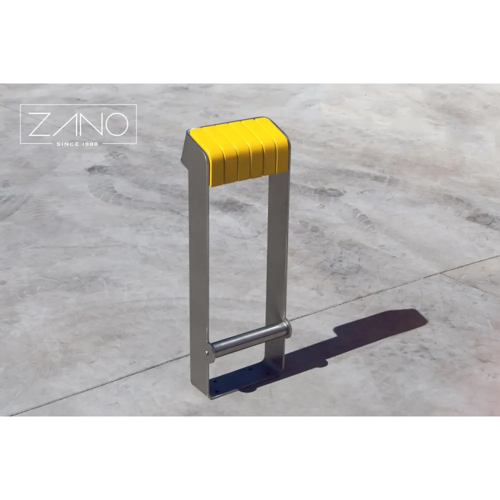 Reliq Stool