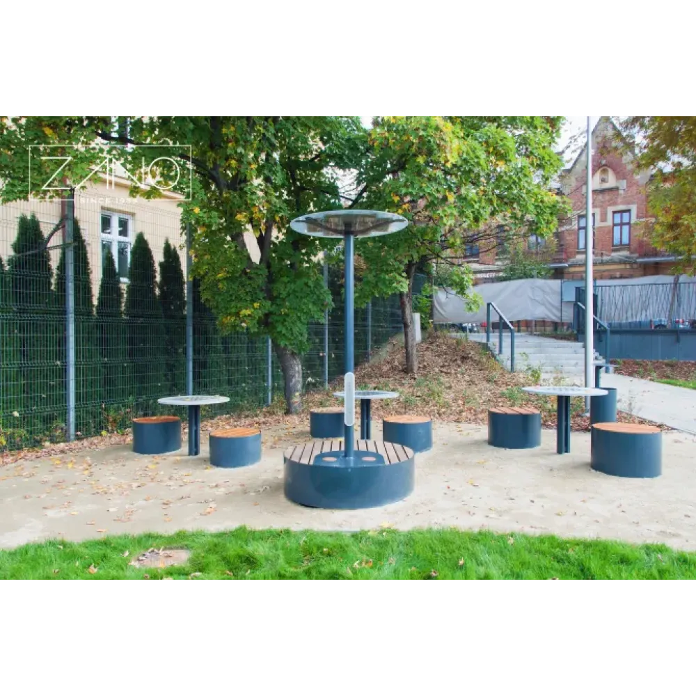 Solar charging station Universe