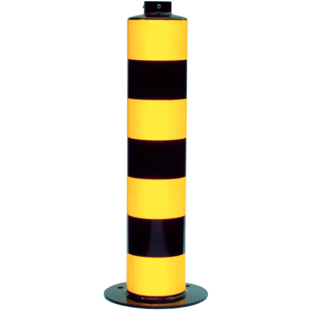 Reflective island post with centering screws for standpipe