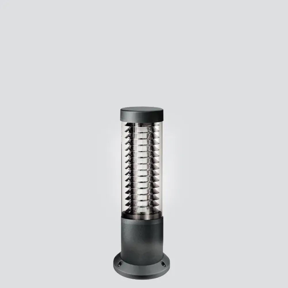 Maxima 385F0/WR8.PT-Small Poles - Bollard H. 570 with louvre