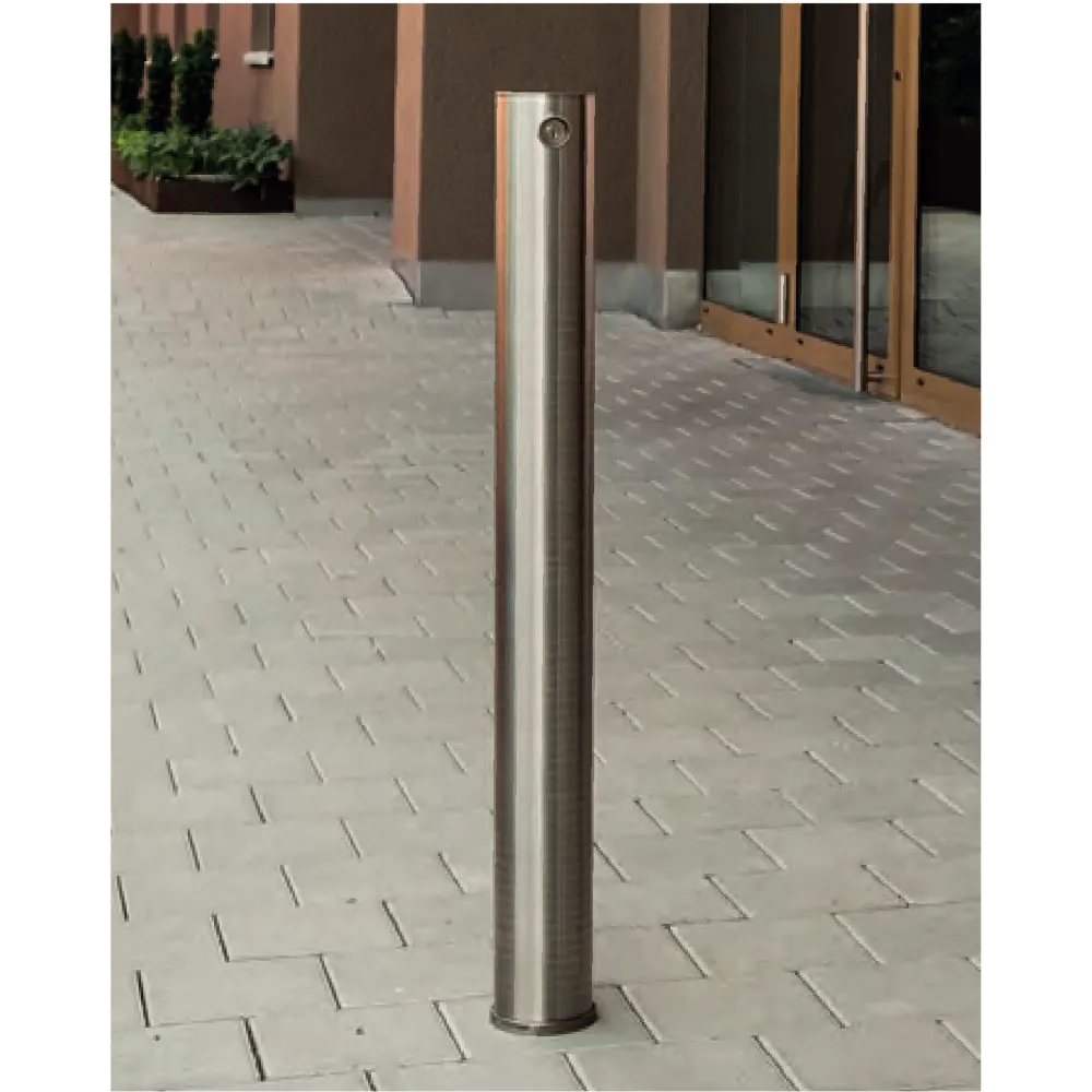 Barrier post with locking system 