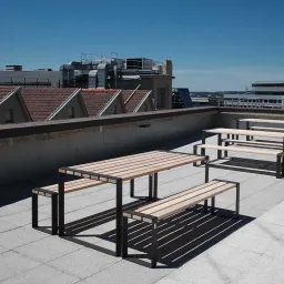 Forézien Table