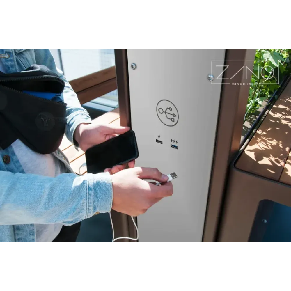 Solar charging station Scandik