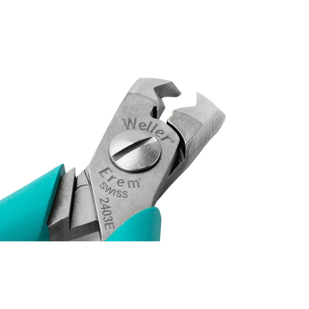 Pointed cutter, angled, wide and robust head