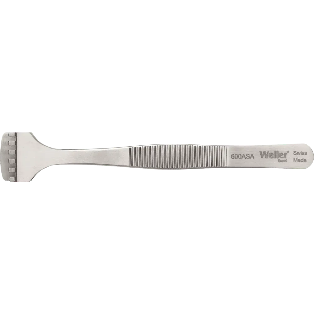 Wafer tweezers with flat lower blade
