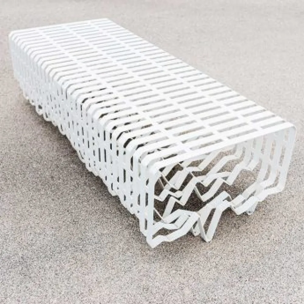 Interferences Bench