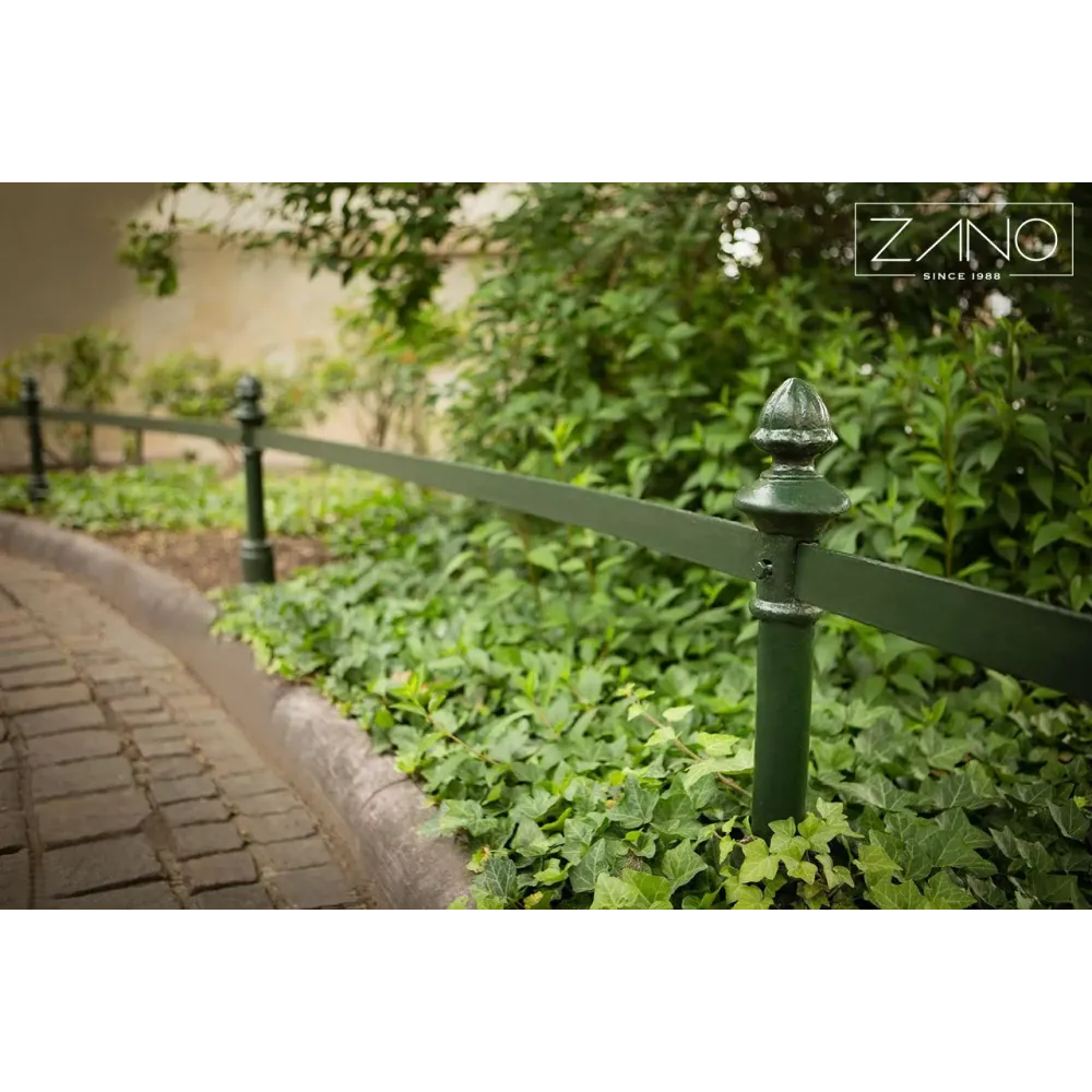 Solo Bollard
