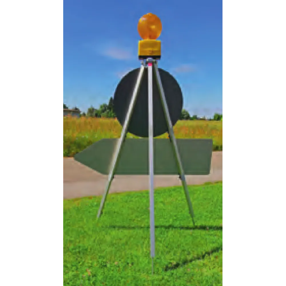 Signal post for temporary signaling