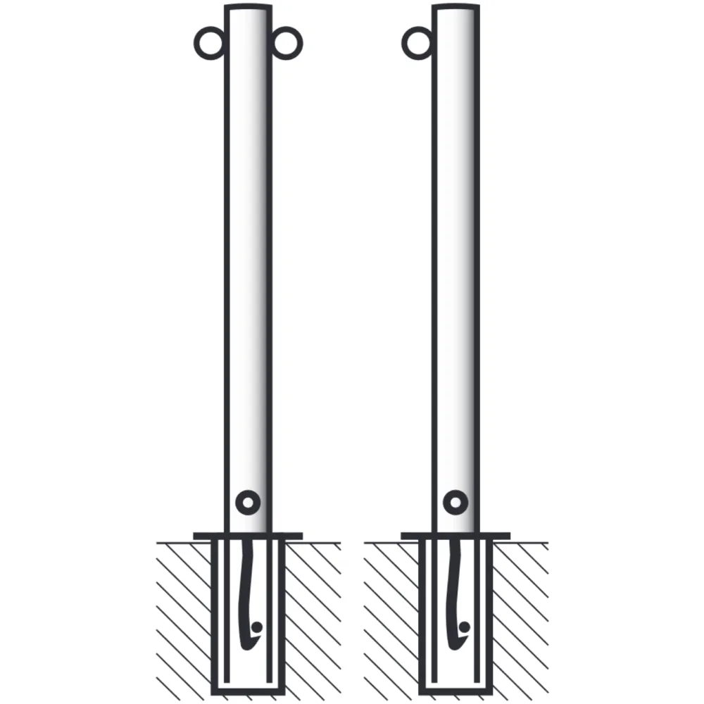 Barrier post with rings