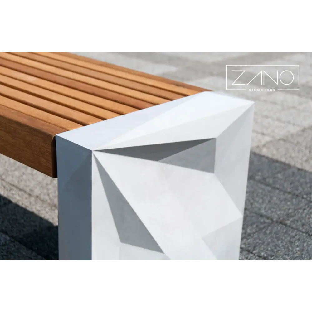 Trigono Bench