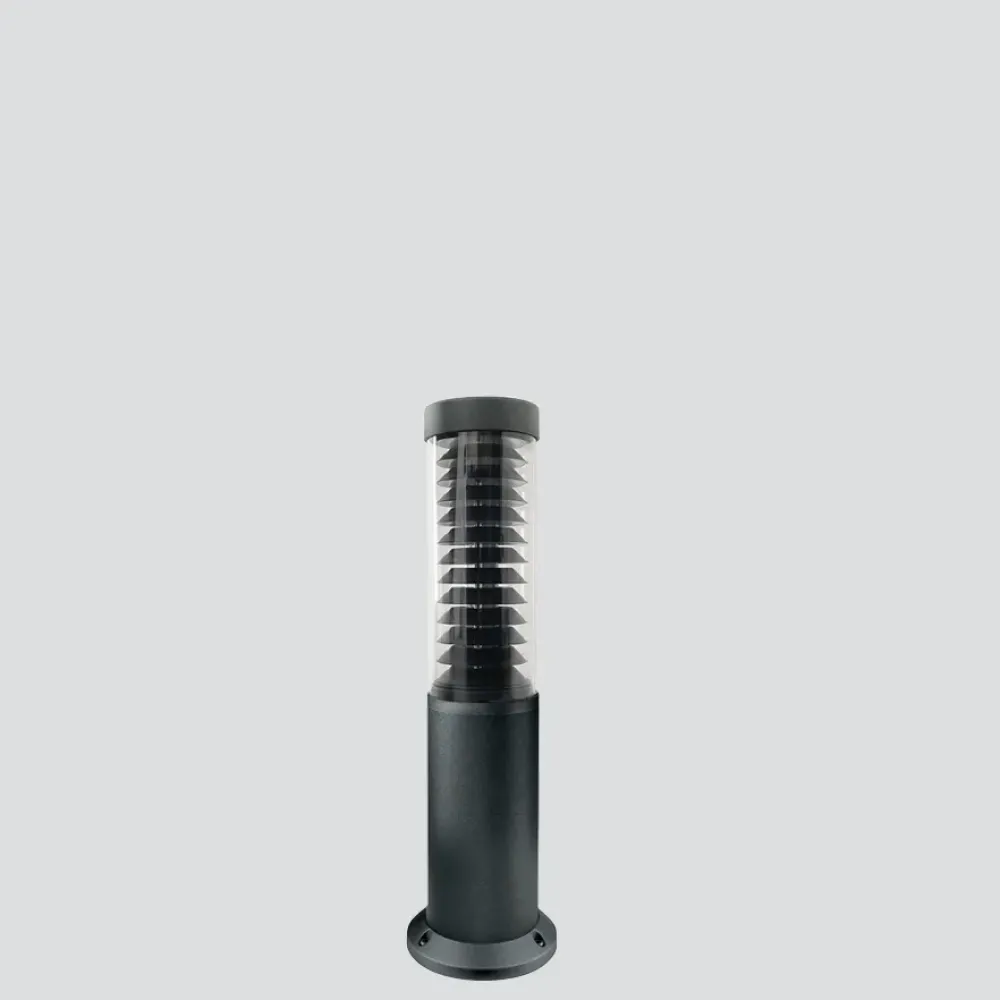 Maxima 385F1/WR8.X3-Small Poles - Bollard H. 750 with anti-glare louvre
