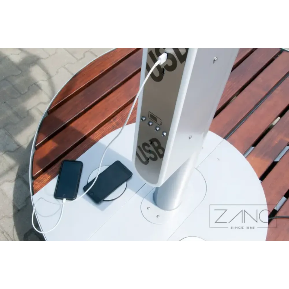 Solar charging station Universe