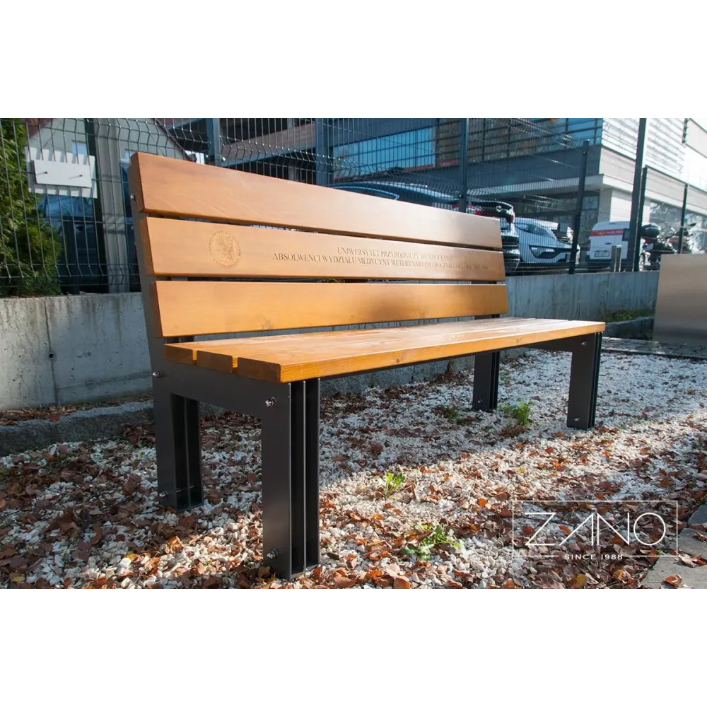 Tristad Bench